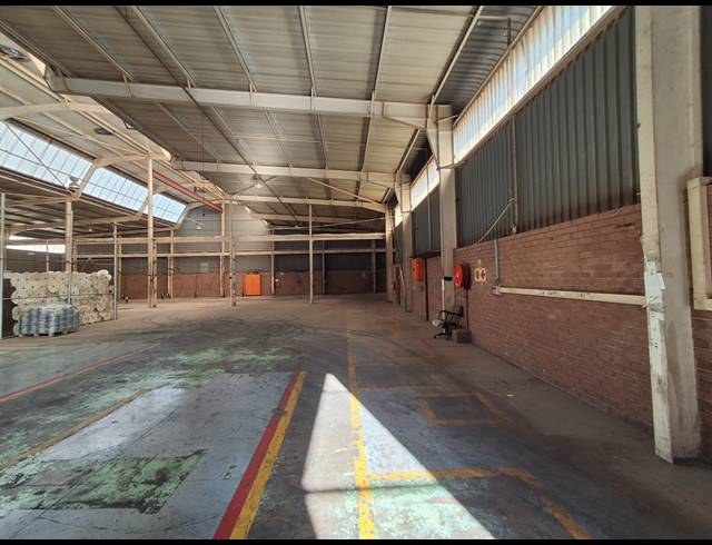 1,000M² WAREHOUSE TO LET IN HERIOTDALE